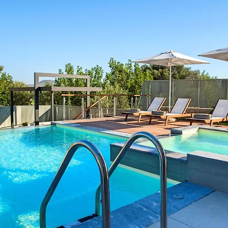 度假居 Haus In Mit Privatem Pool Und Panoramablick Kávallos